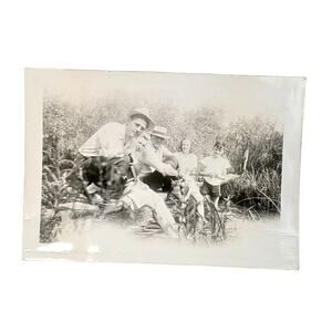 Vtg Friends at Itasca State Park Original Monochrome Photo 1946 Found Snapshot